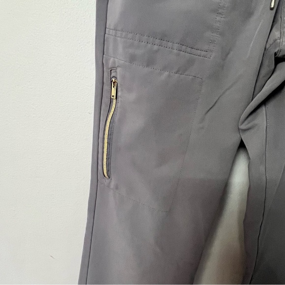 Jaanuuu small tall gray scrub pants - Picture 10 of 10